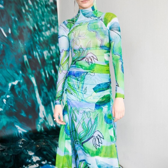 Brand new Icelandic designer brand Hildur Yeoman top in Large with mesh fabric - Picture 3 of 3